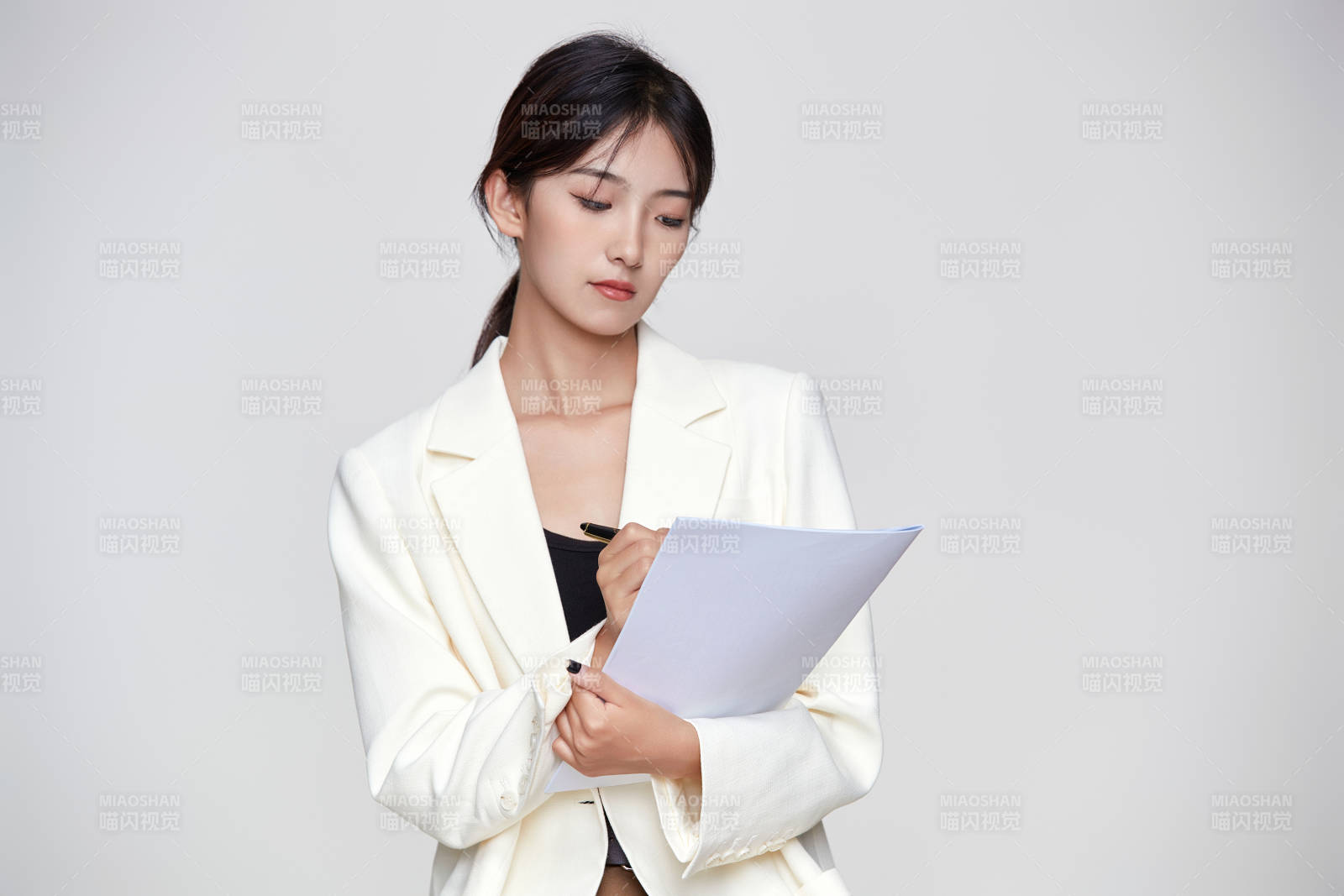 商務職業(yè)女性文員公關