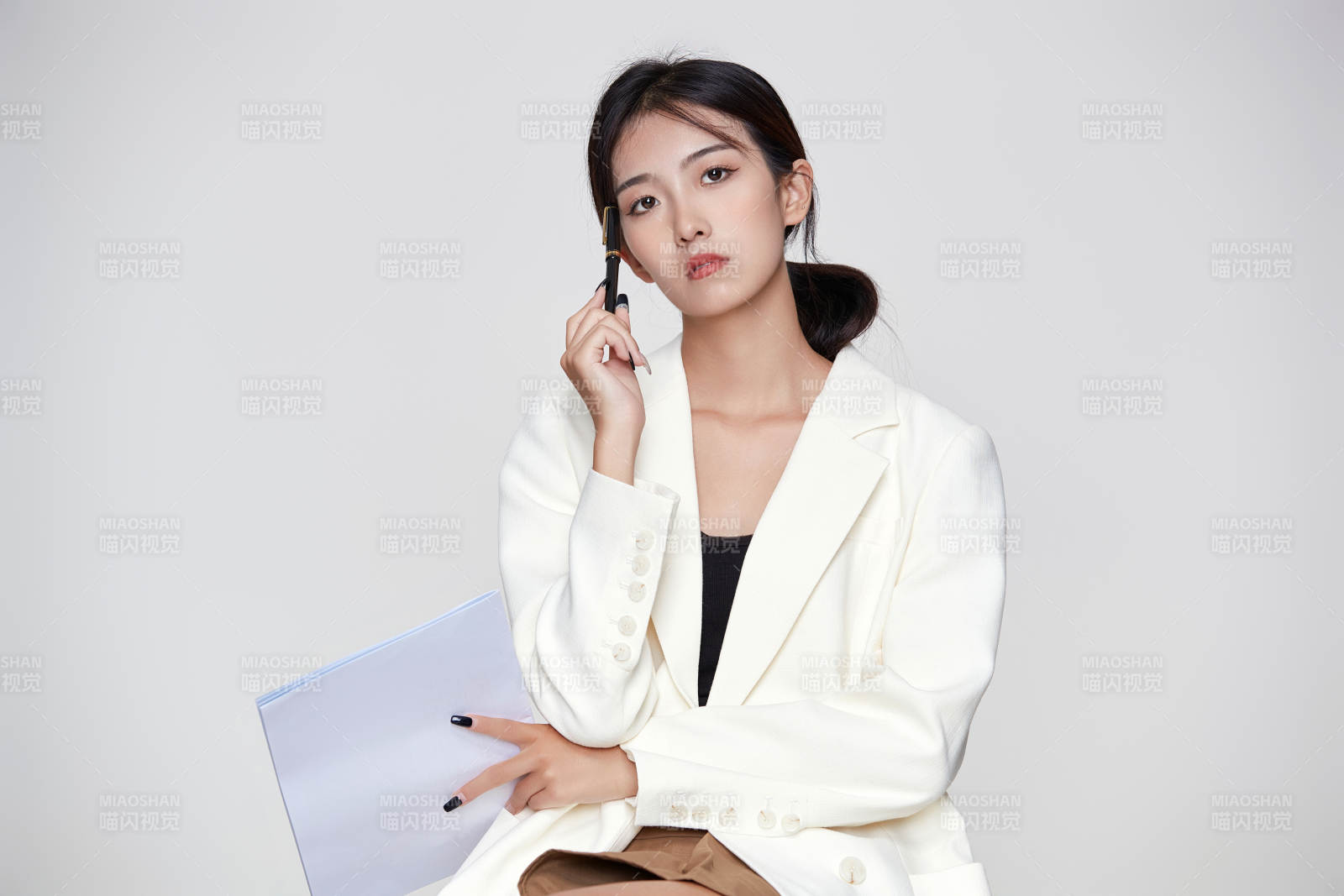 商務職業(yè)女性文員公關