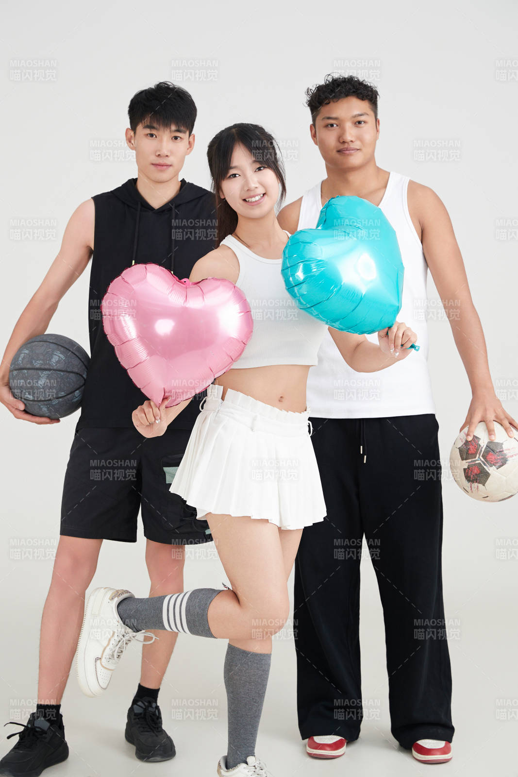 足球 籃球運動員以及拉拉隊長形象