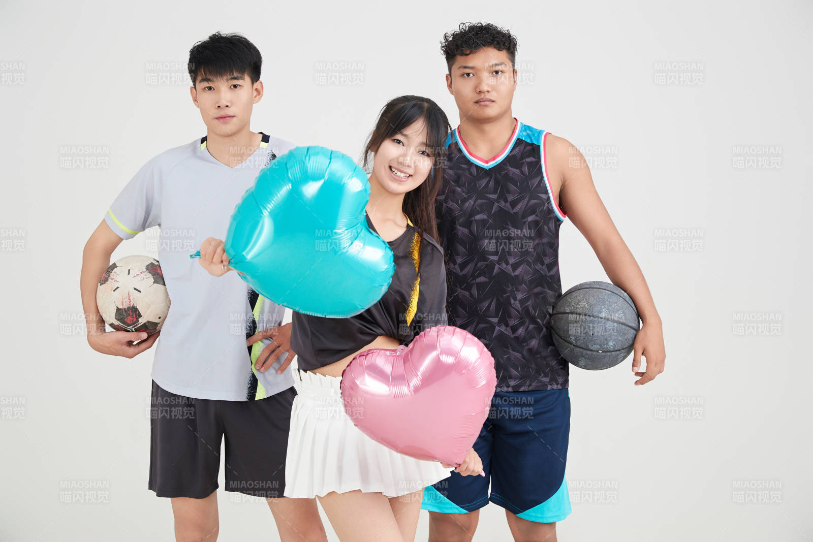 足球 籃球運動員以及拉拉隊長形象