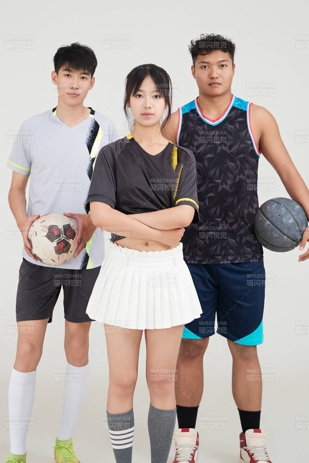 足球 籃球運動員以及拉拉隊長形象