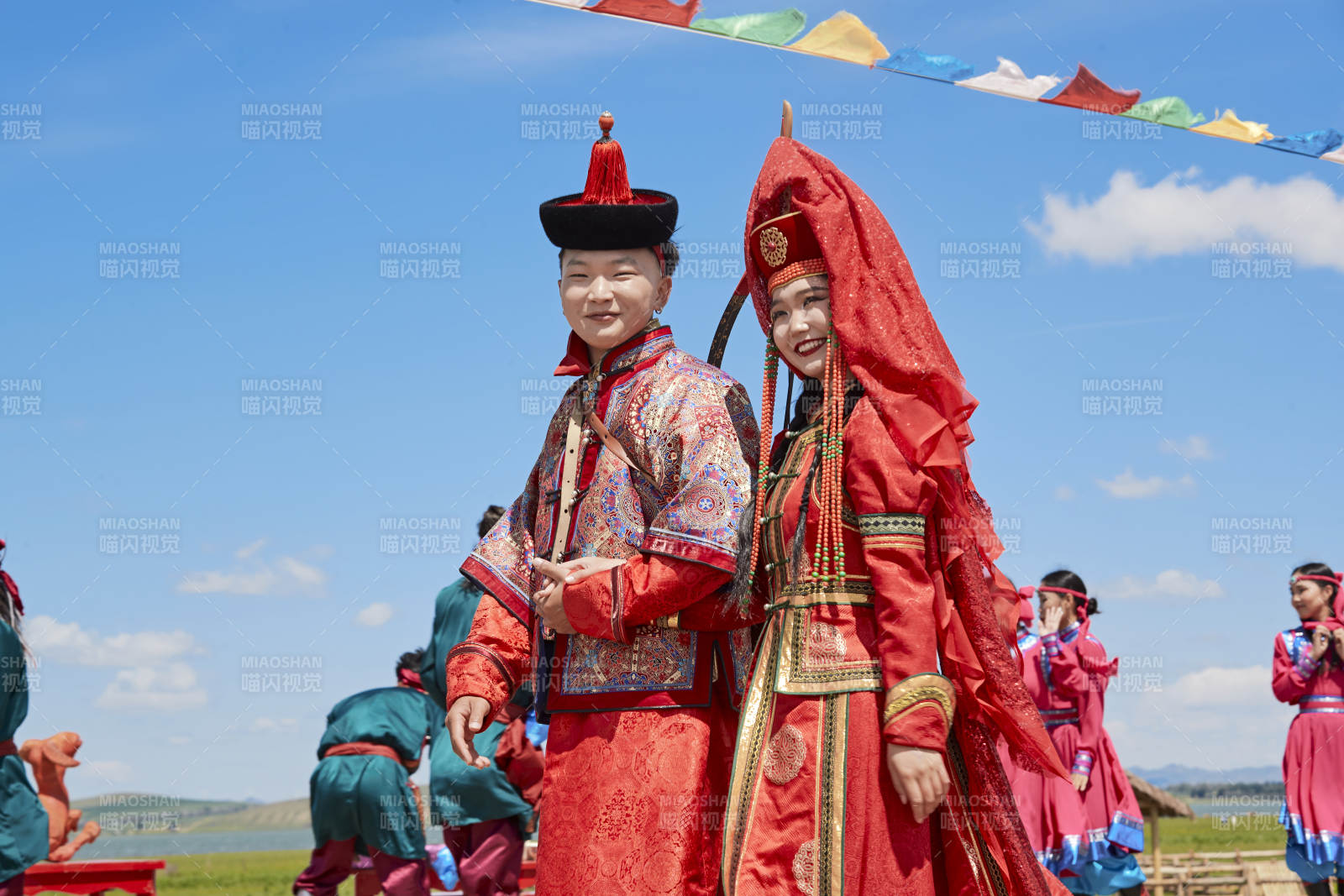 草原上的傳統蒙古族婚禮儀式