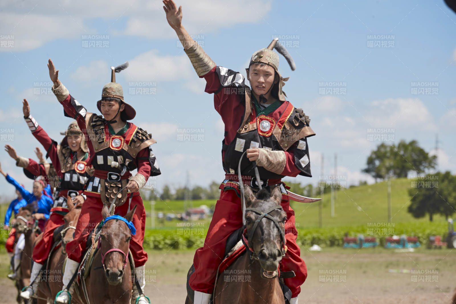 河北省沽源縣庫倫淖爾景區的蒙古馬術表演