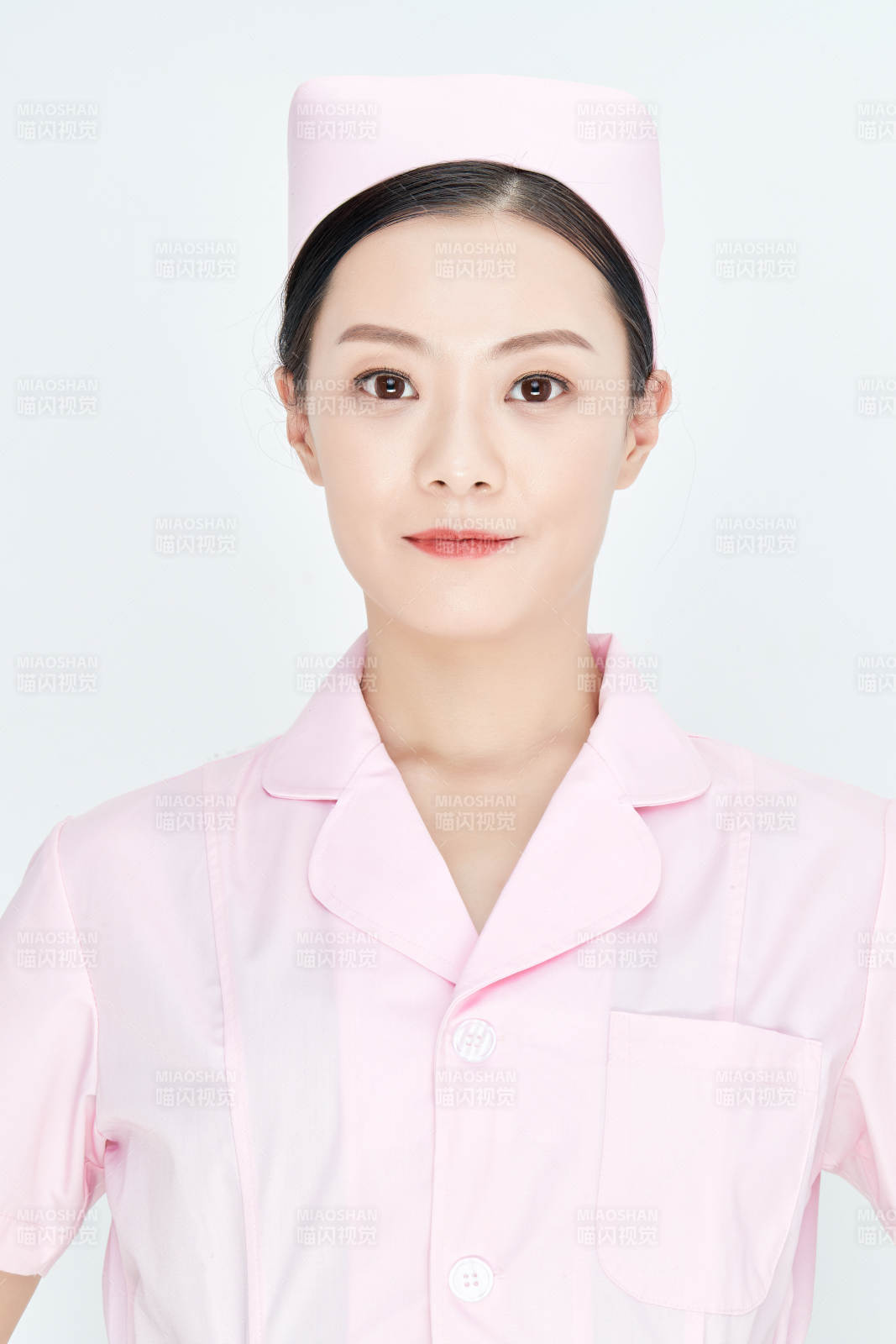 采集病例化驗檢測樣本的外科手術醫生