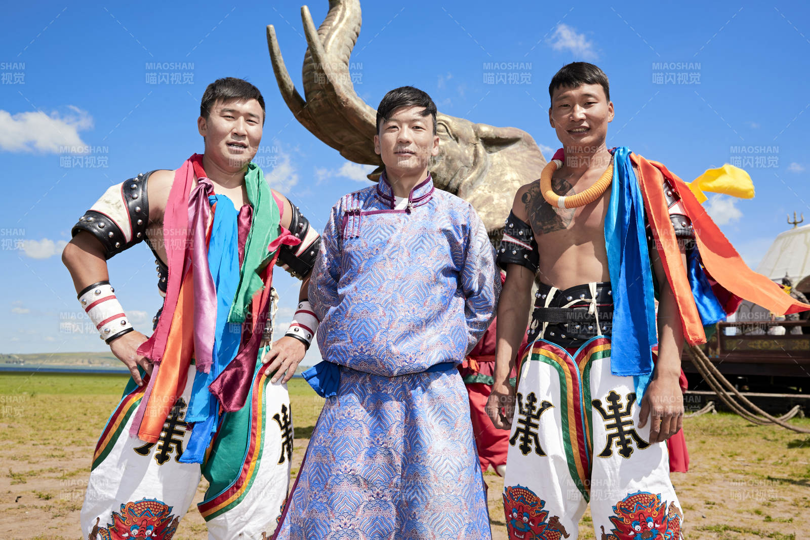 草原那達(dá)慕大會(huì)上的蒙古摔跤手