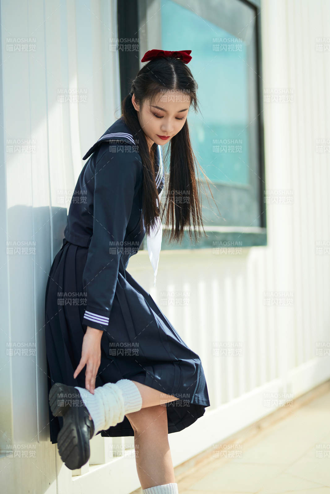 日系戶外公園穿jk校服的少女