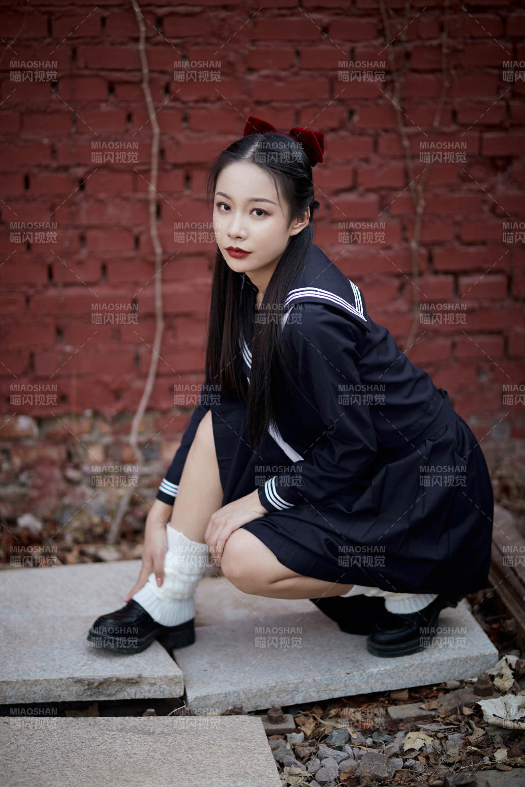 日系戶外公園穿jk校服的少女