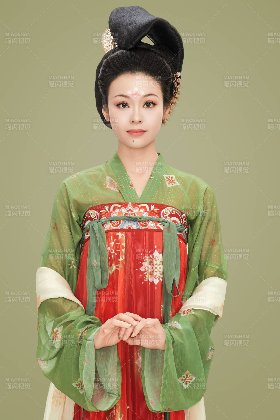 大唐風韻女性古裝妝容造型