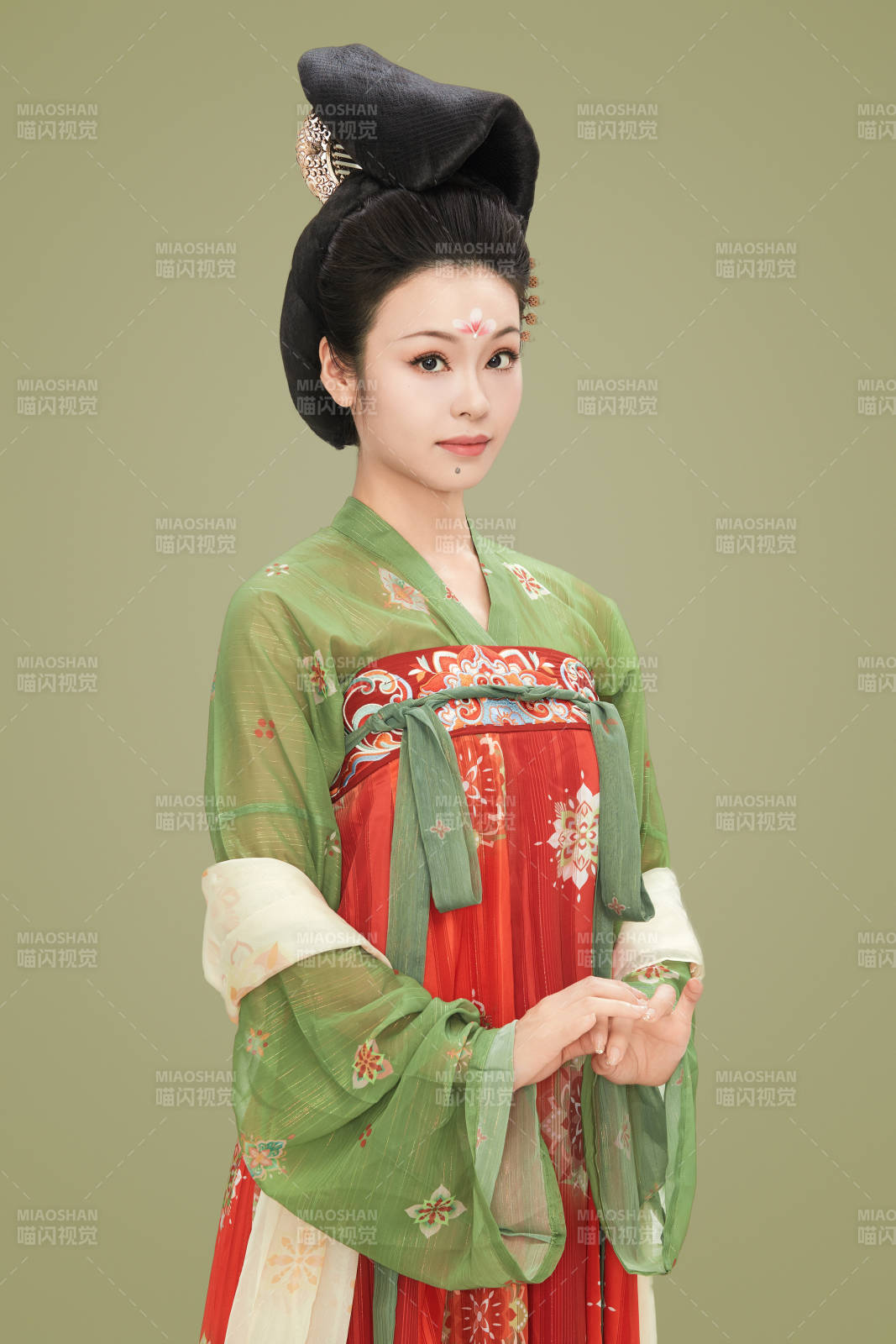 大唐风韵女性古装妆容造型