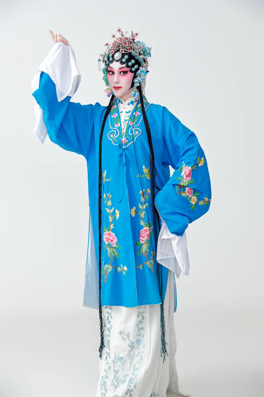 国粹戏曲京剧昆曲青衣旦角形象的女性演员