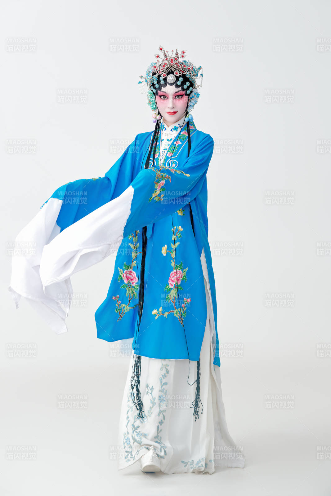 國粹戲曲京劇昆曲青衣旦角形象的女性演員