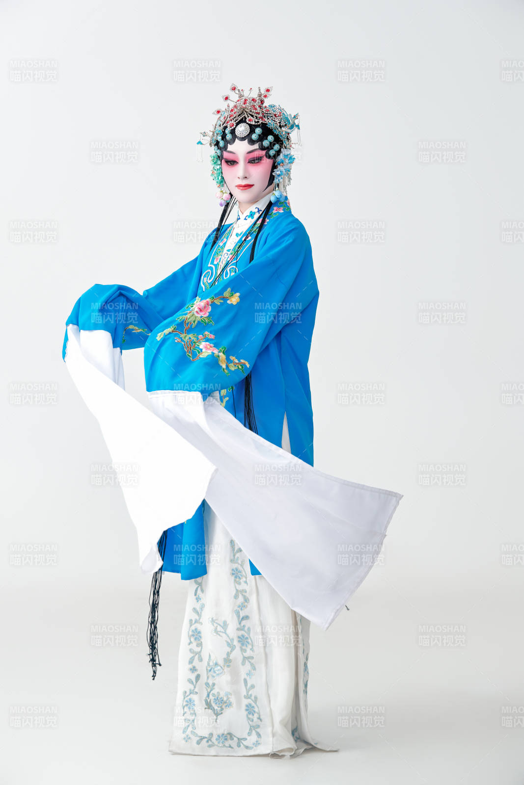 國粹戲曲京劇昆曲青衣旦角形象的女性演員