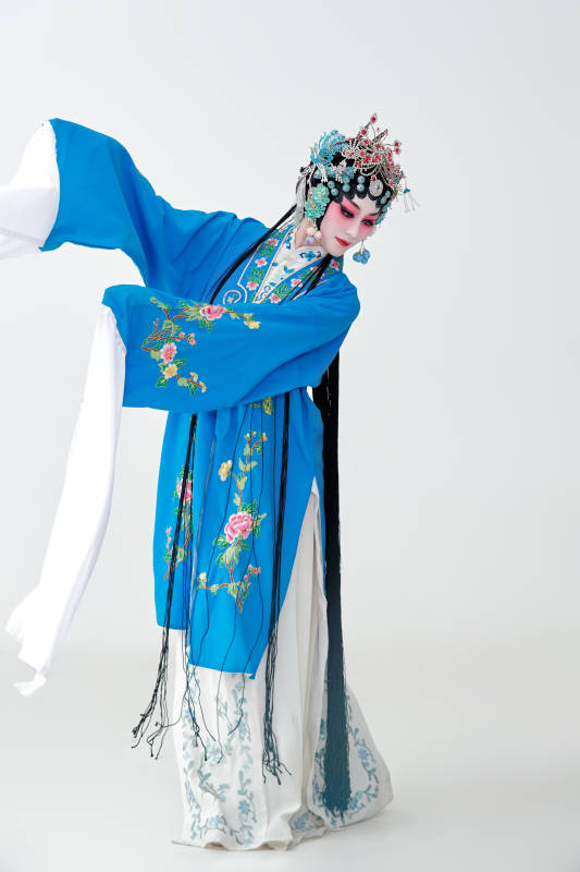 国粹戏曲京剧昆曲青衣旦角形象的女性演员