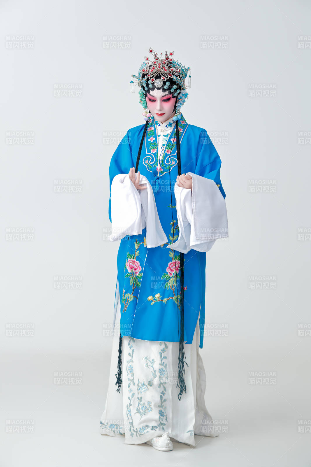 國粹戲曲京劇昆曲青衣旦角形象的女性演員