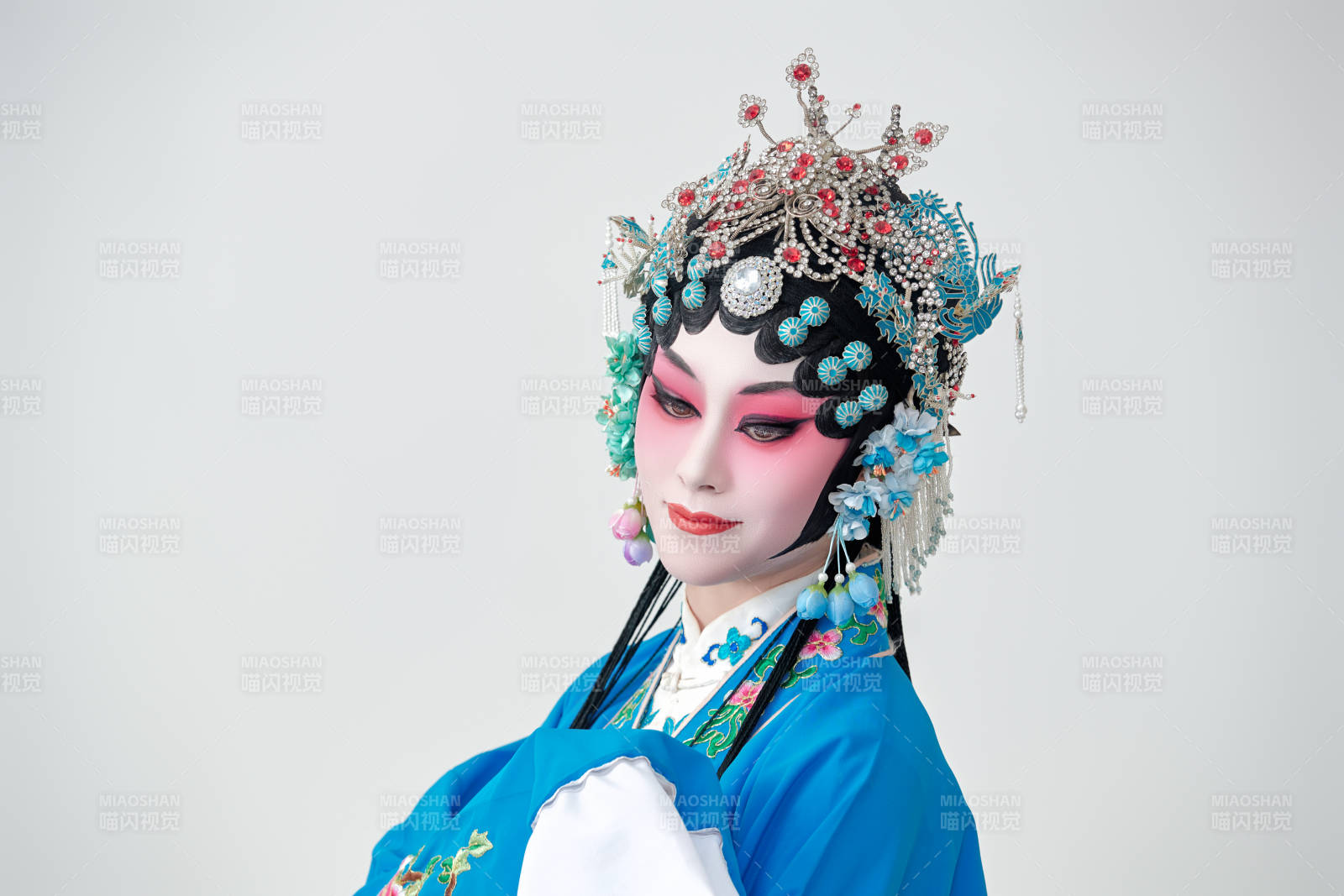 国粹戏曲京剧昆曲青衣旦角形象的女性演员图片