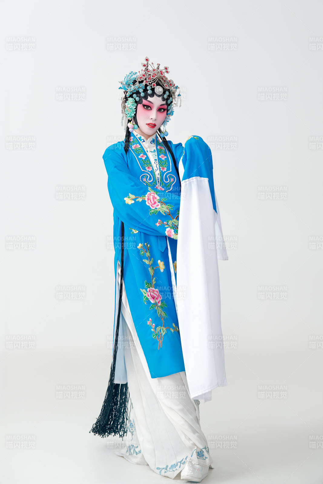 国粹戏曲京剧昆曲青衣旦角形象的女性演员