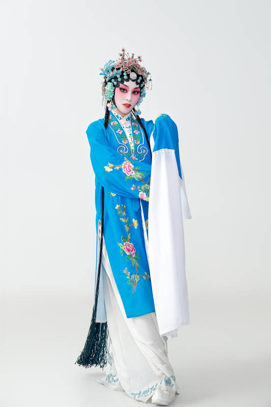 国粹戏曲京剧昆曲青衣旦角形象的女性演员