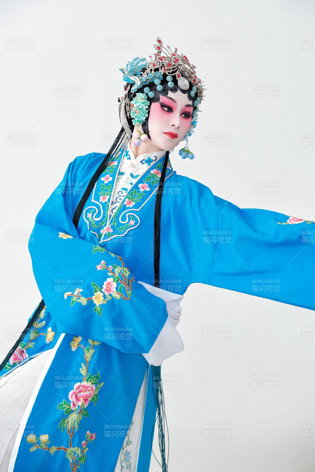 国粹戏曲京剧昆曲青衣旦角形象的女性演员图片