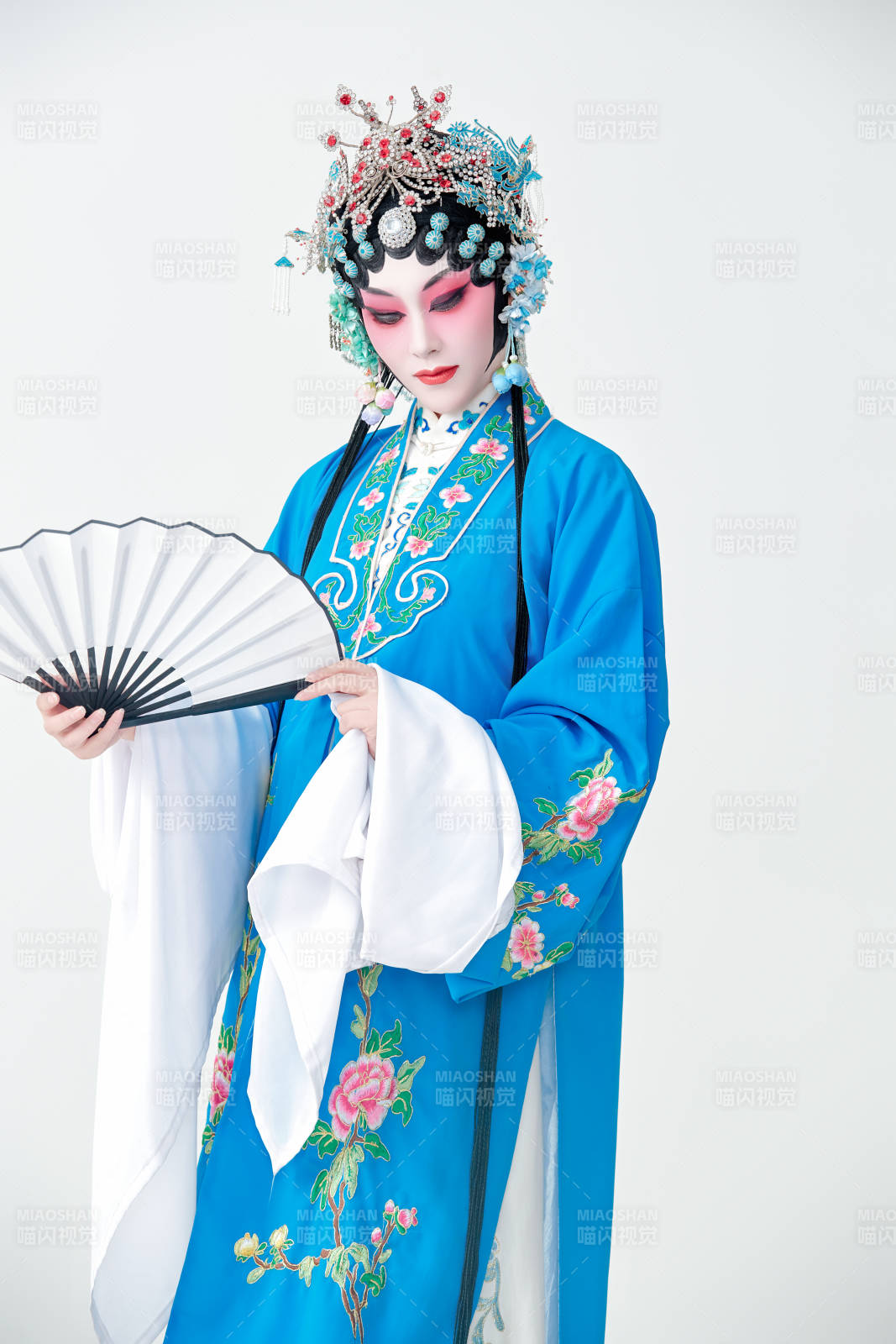 國粹戲曲京劇昆曲青衣旦角形象的女性演員