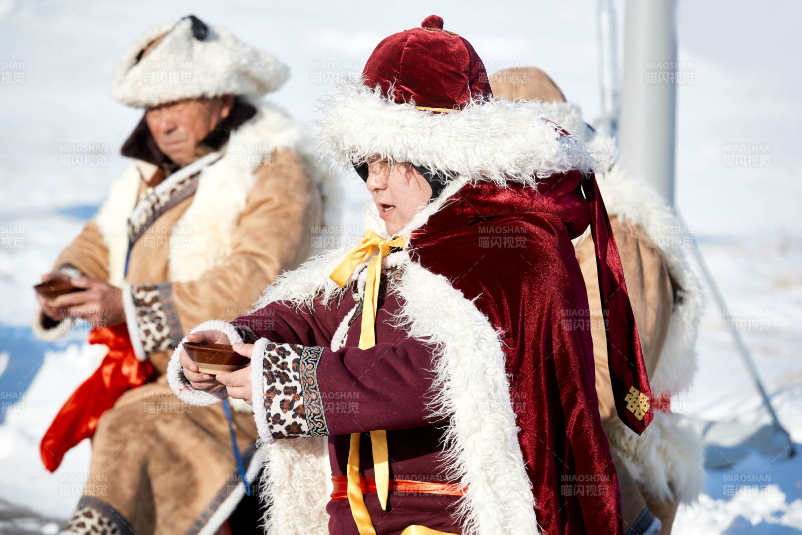 冬季冰上捕魚開(kāi)網(wǎng)祈福祭祀儀式
