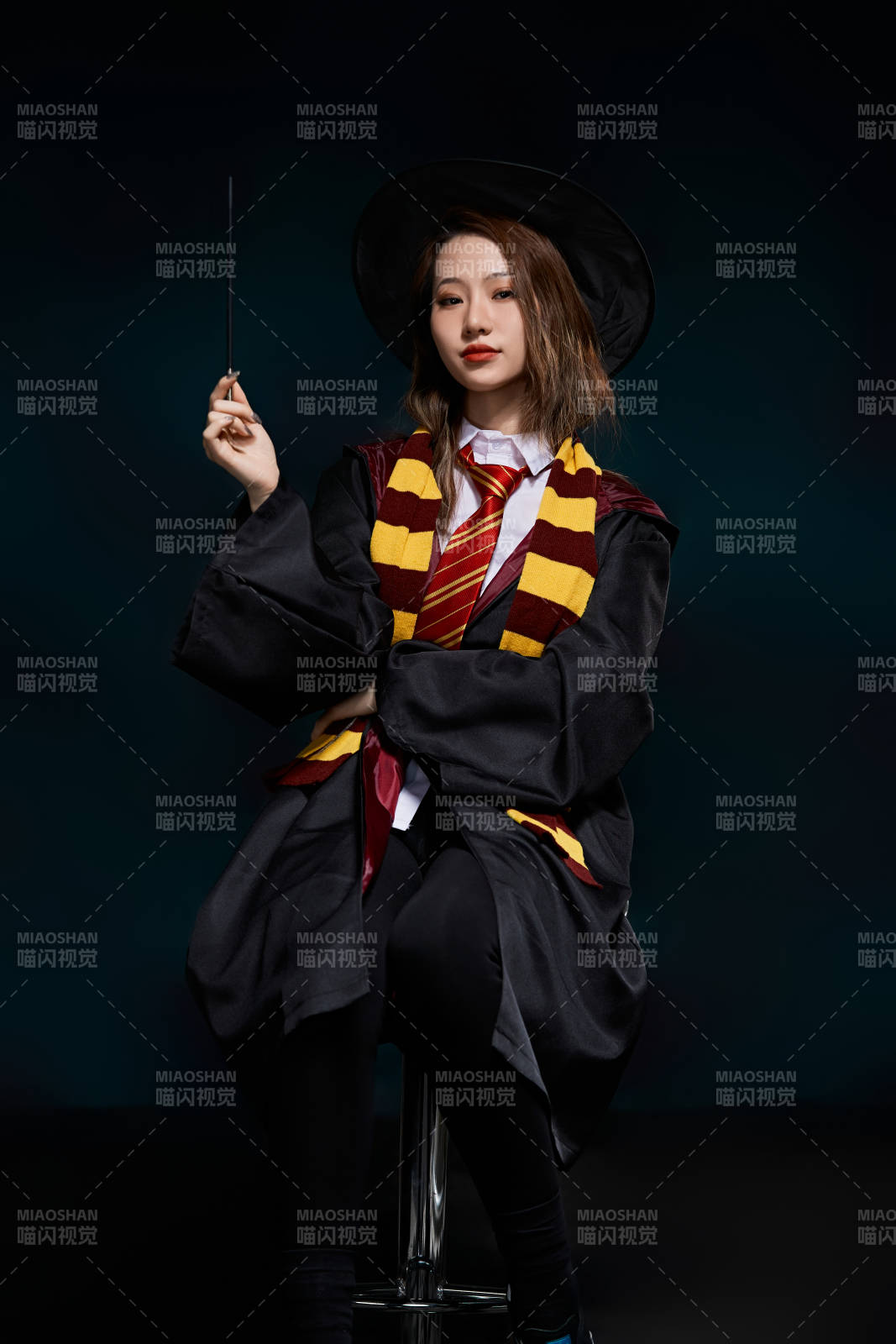 哈利波特角色扮演的亞洲美女