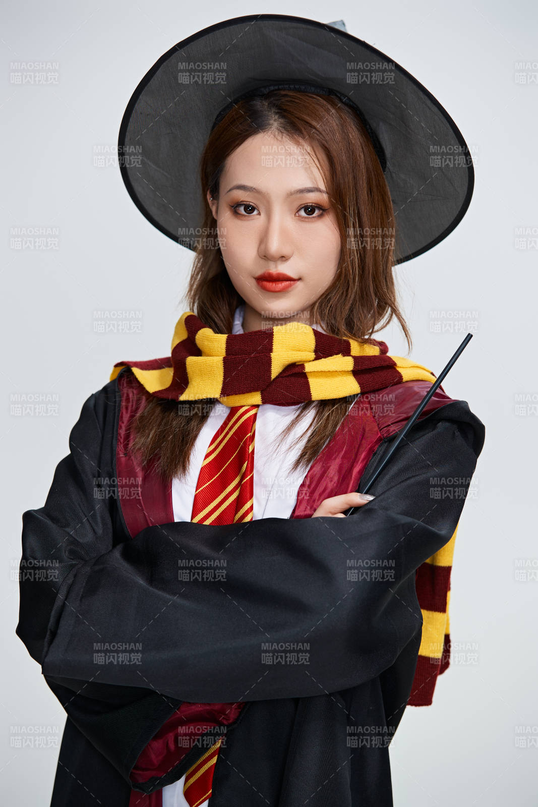 哈利波特角色扮演的亞洲美女