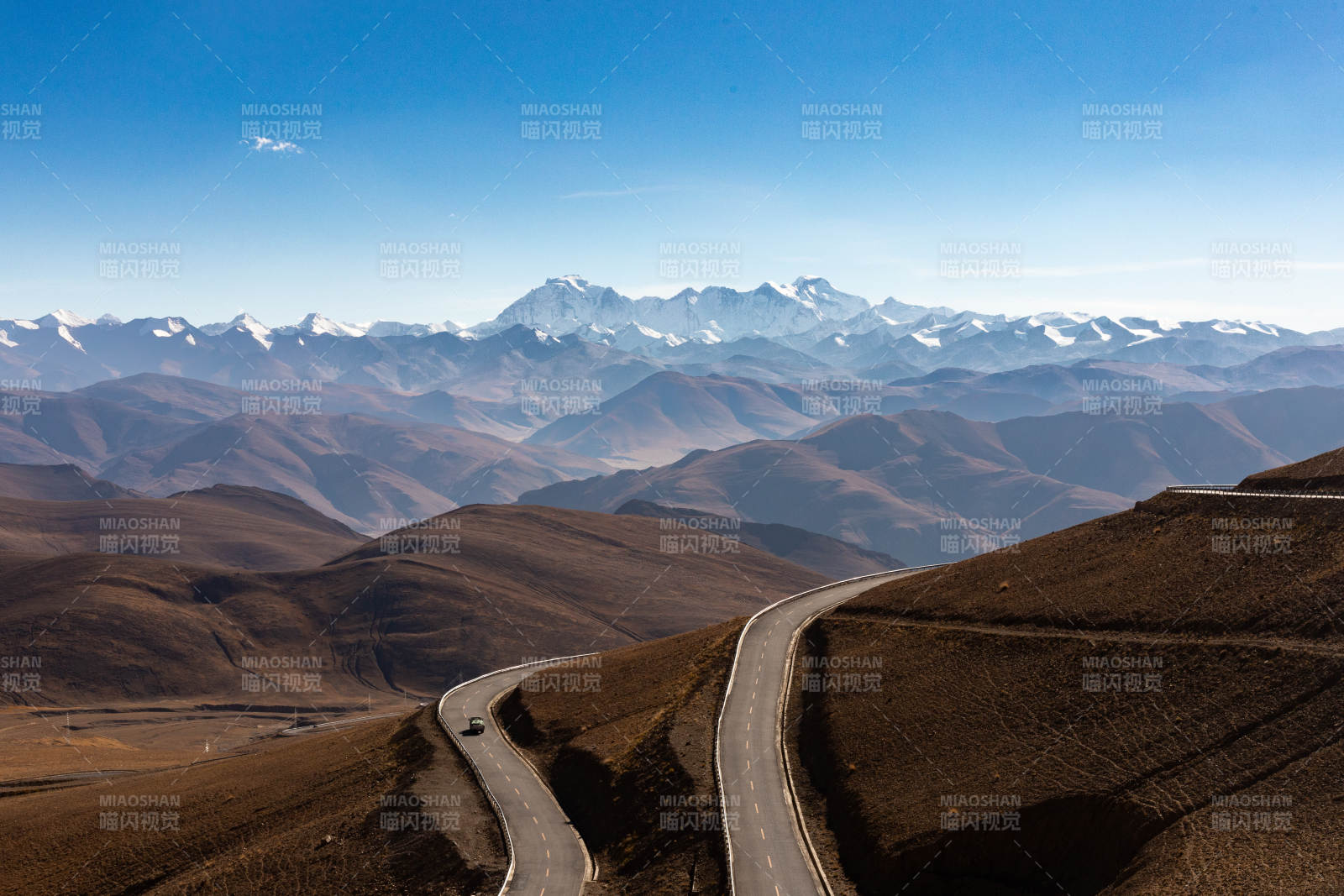 雪山公路遠景