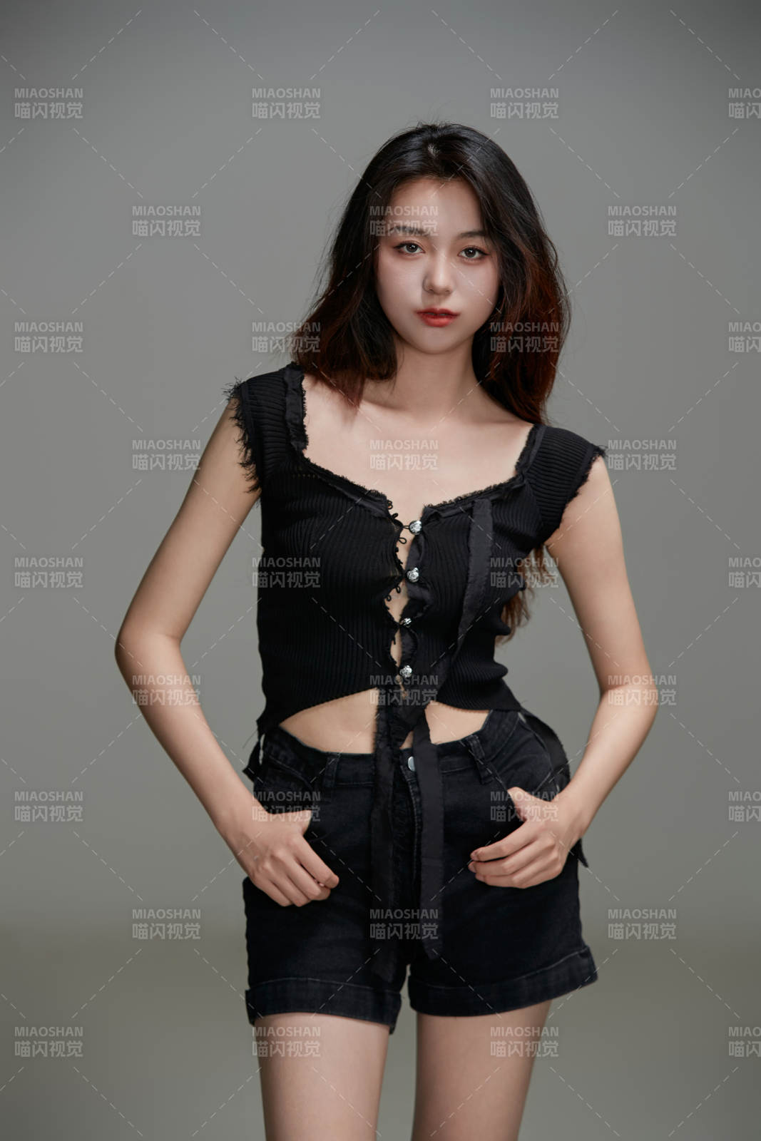 年轻活力亚洲年轻女性形象