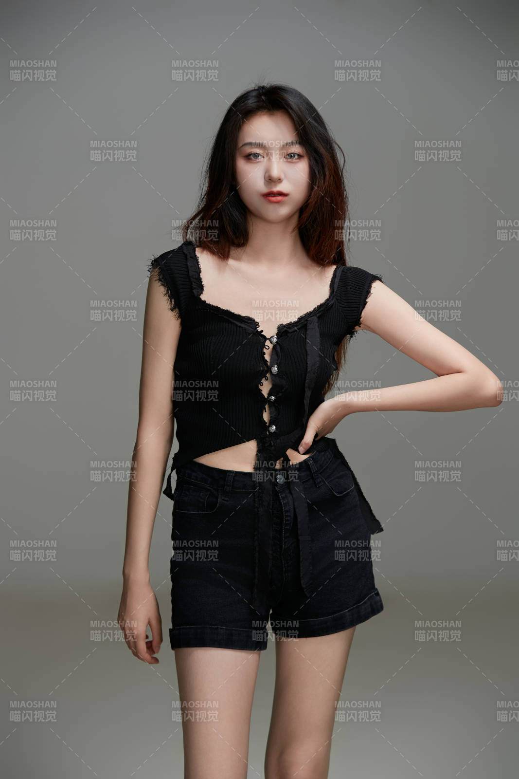 年轻活力亚洲年轻女性形象