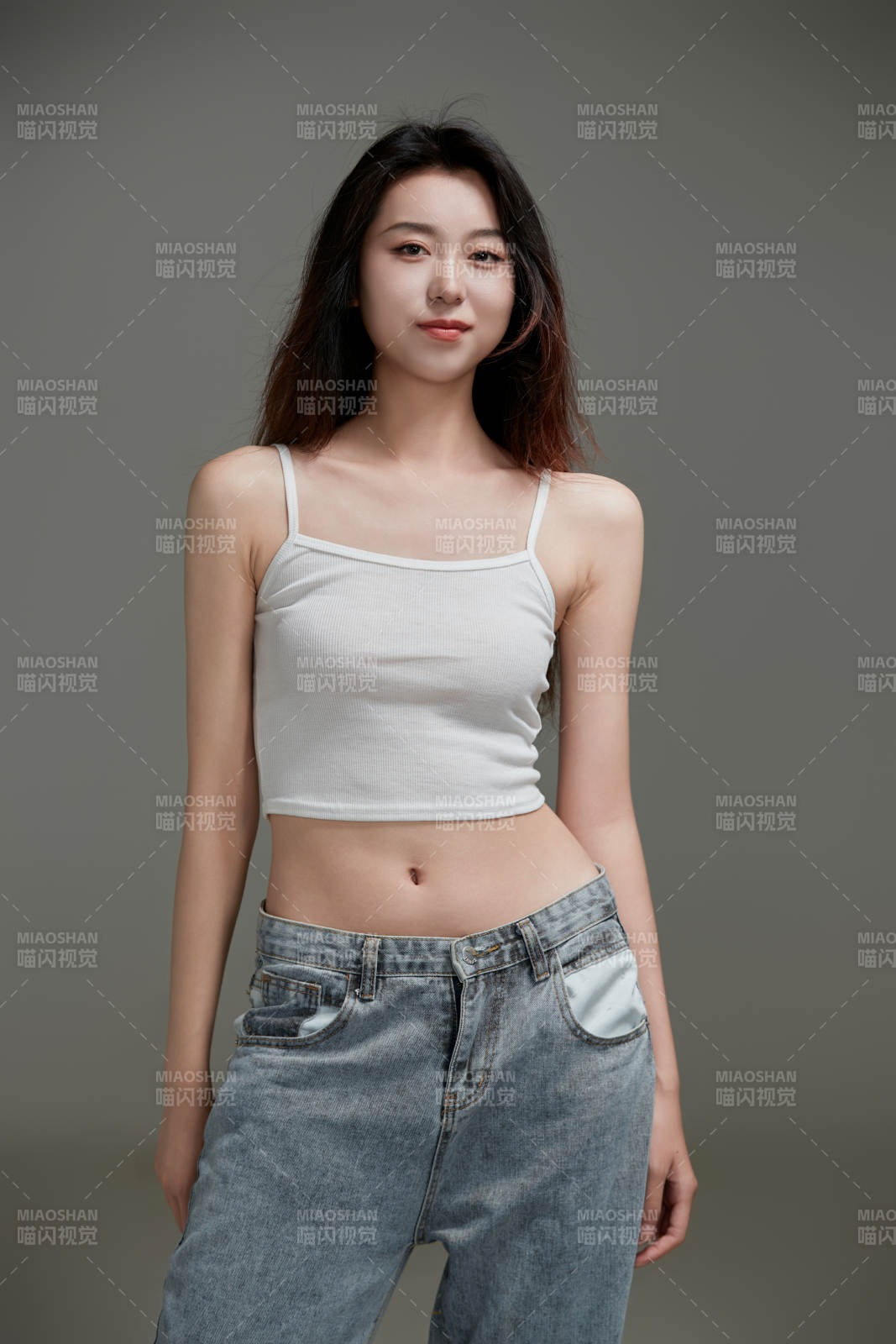 年轻活力亚洲年轻女性形象