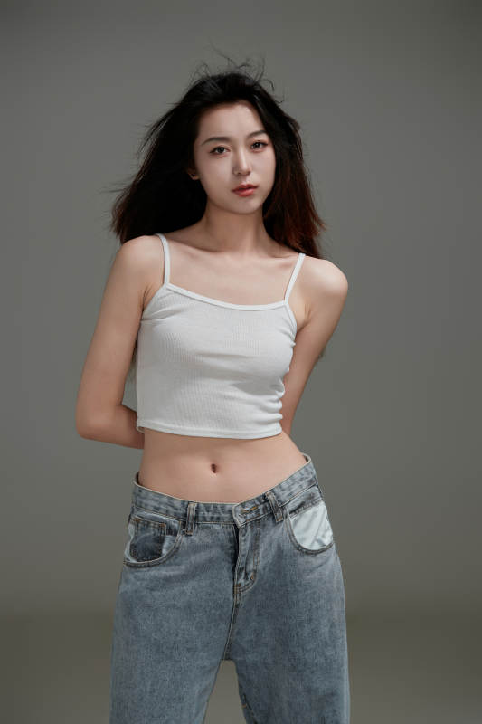 年轻活力亚洲年轻女性形象