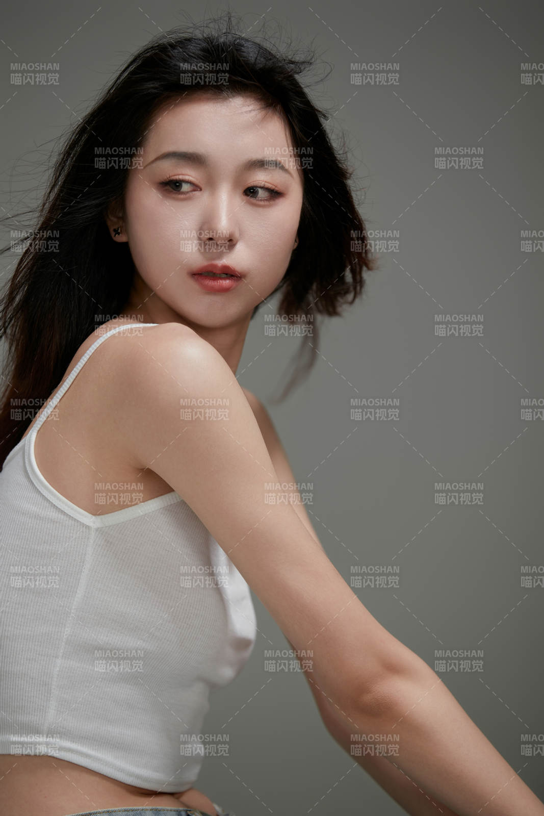 年輕活力亞洲年輕女性形象