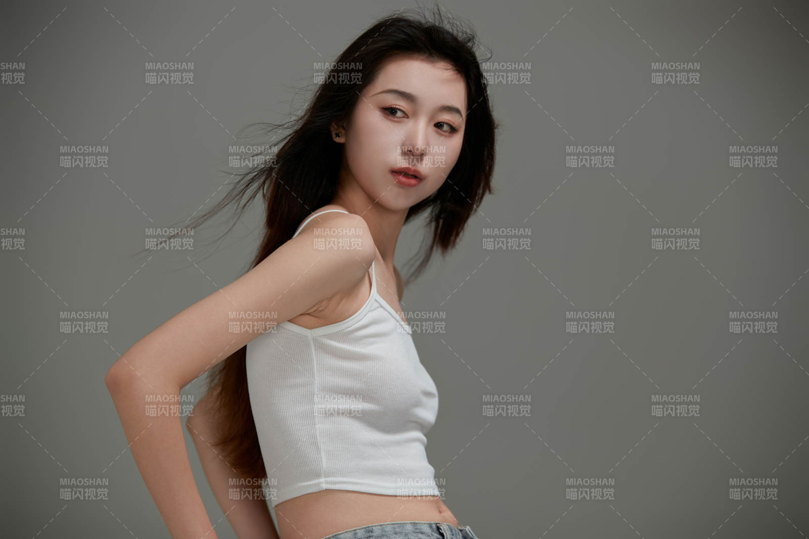 年輕活力亞洲年輕女性形象