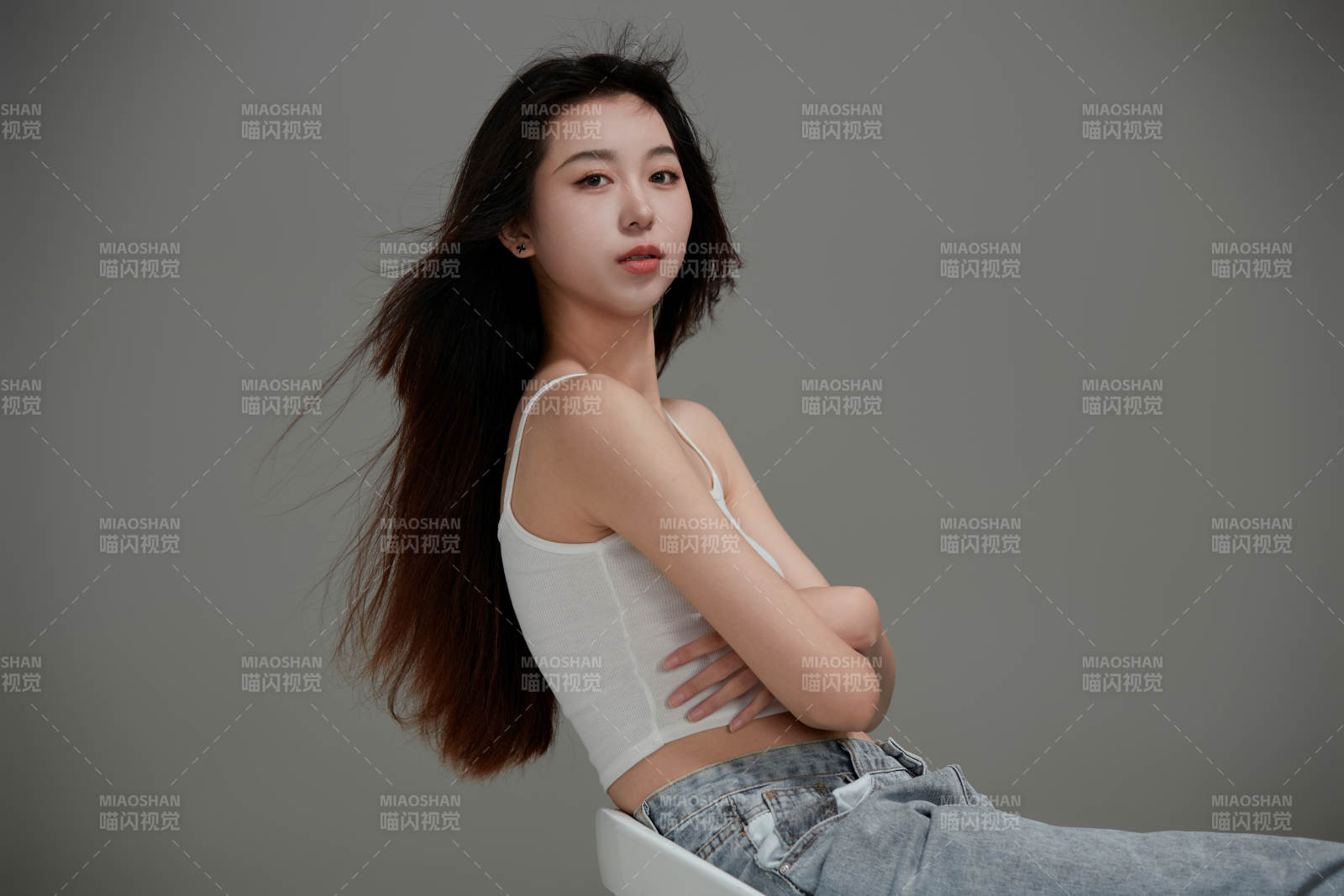 年輕活力亞洲年輕女性形象