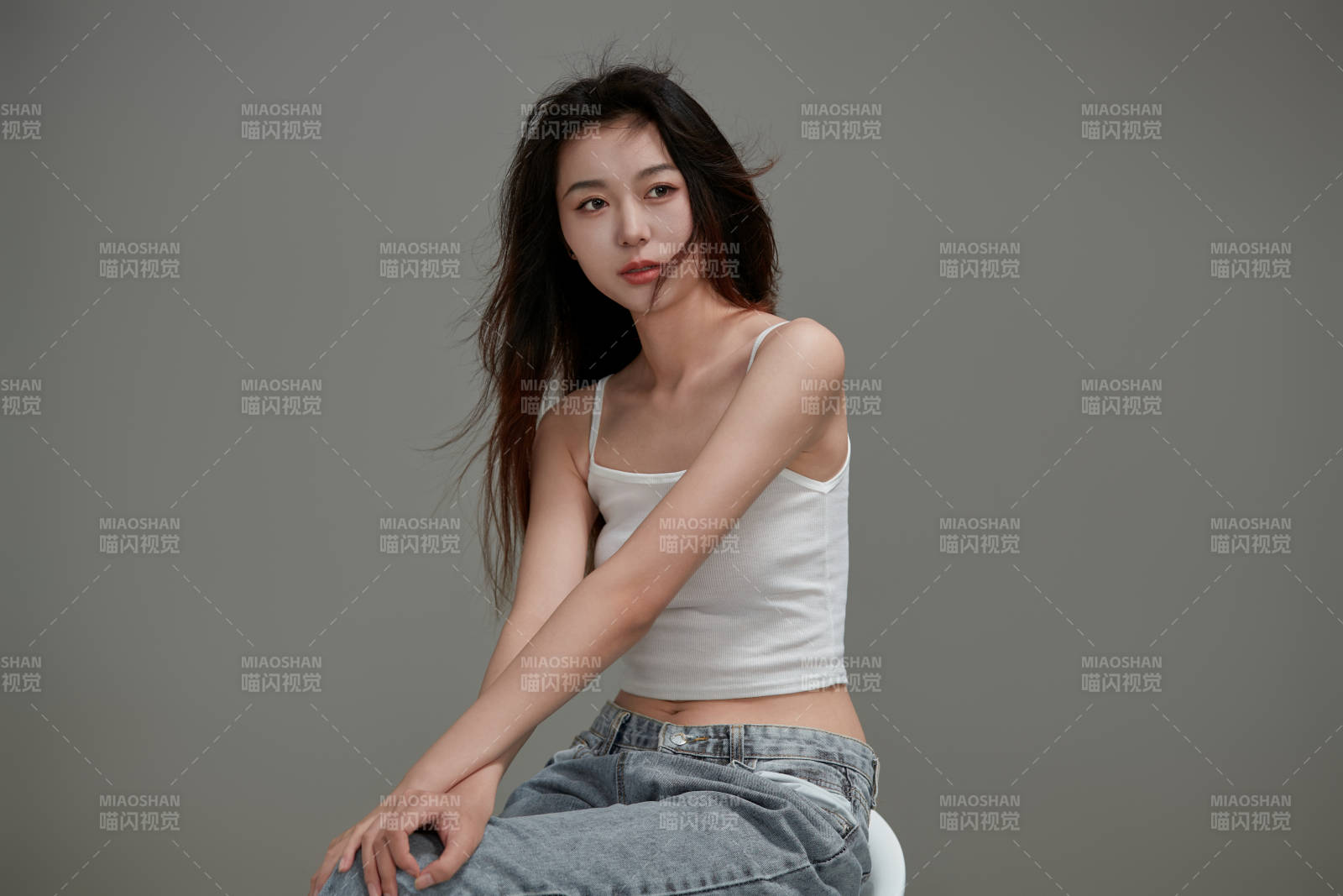 年輕活力亞洲年輕女性形象