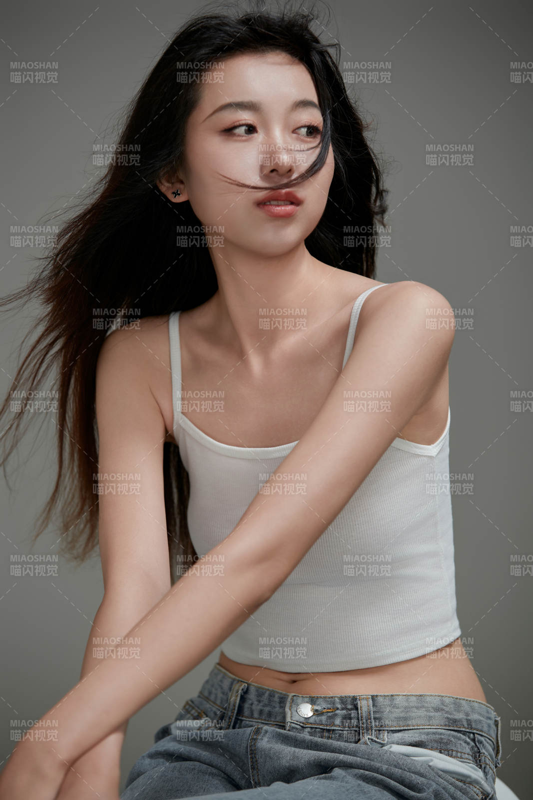 年輕活力亞洲年輕女性形象