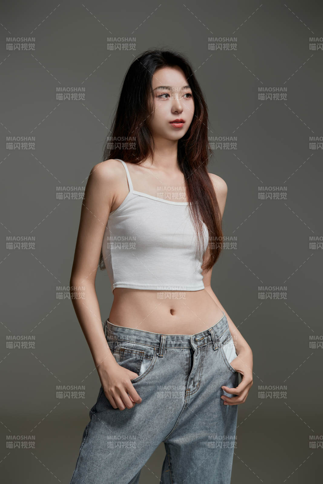 年輕活力亞洲年輕女性形象