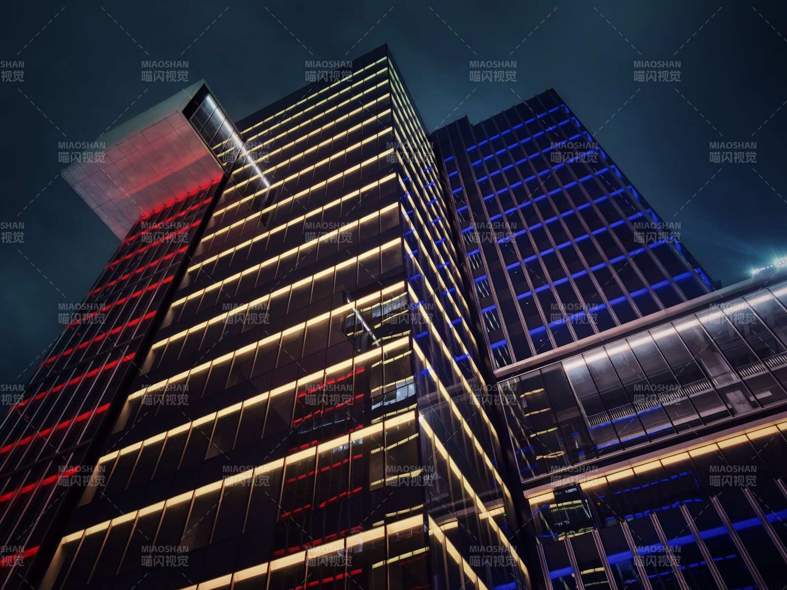 夜幕下的現代建筑群