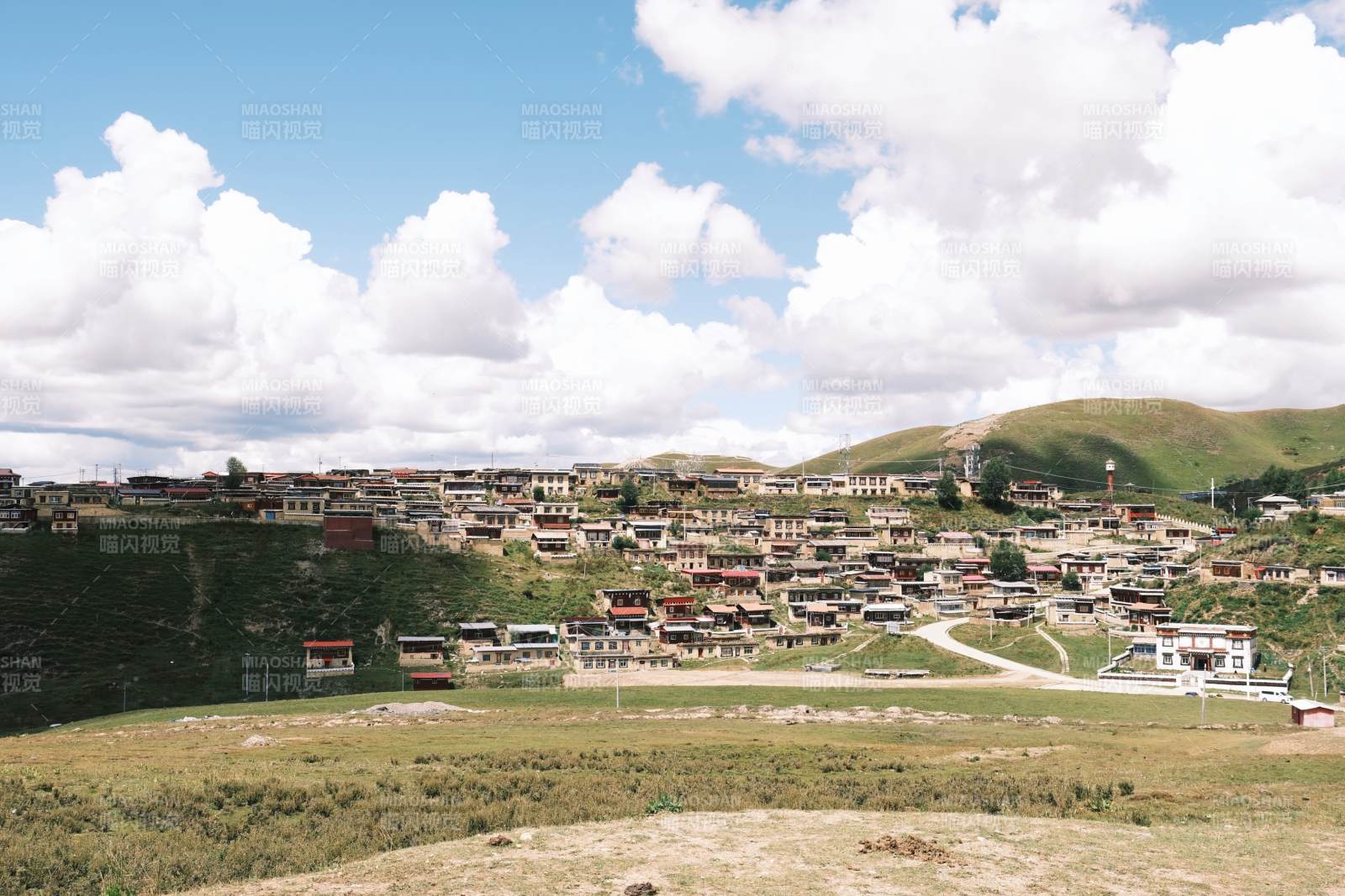 山間小鎮(zhèn)風(fēng)光