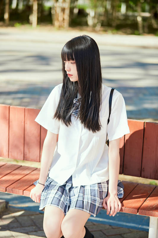穿着日系JK制服的亚洲少女