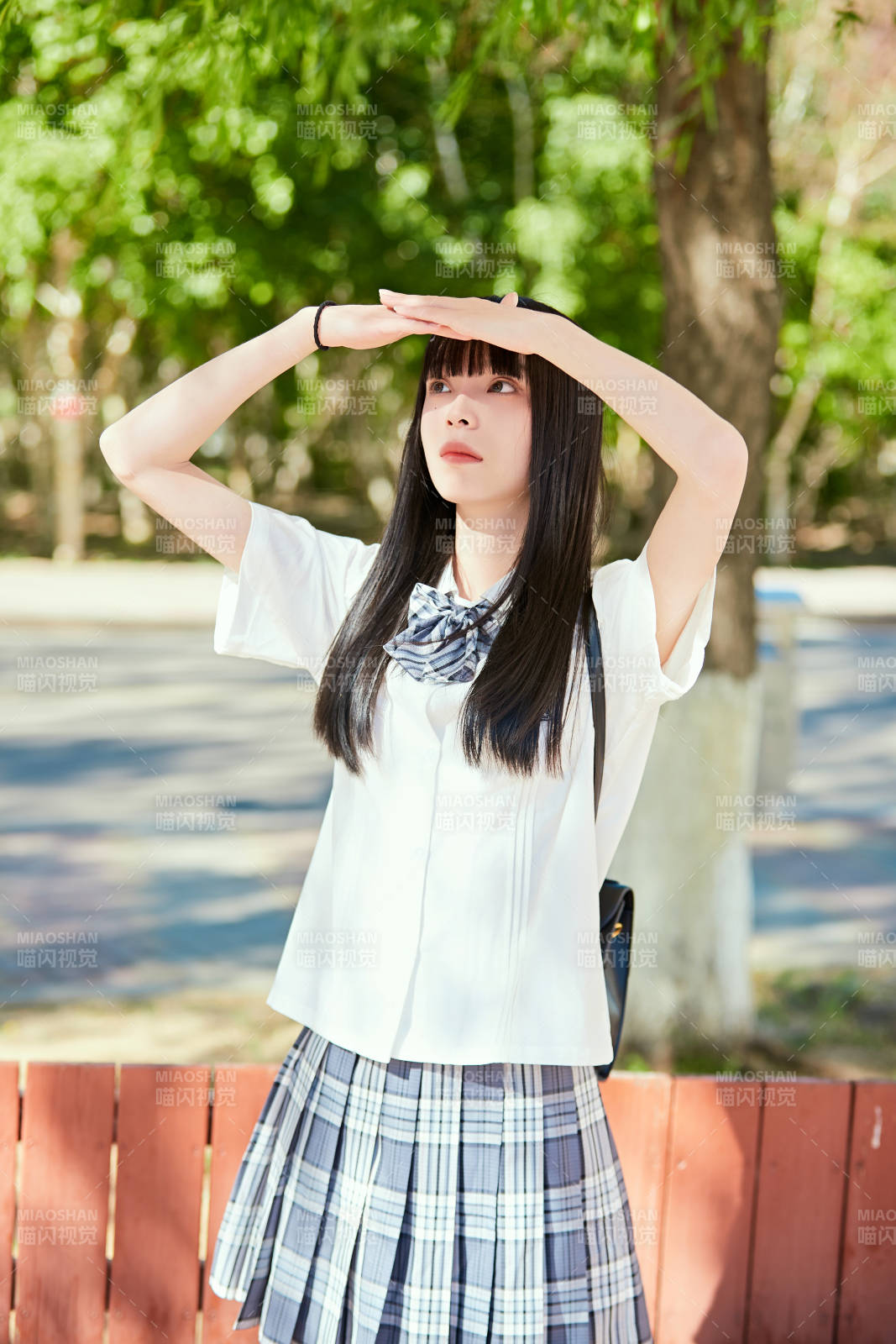 穿着日系JK制服的亚洲少女