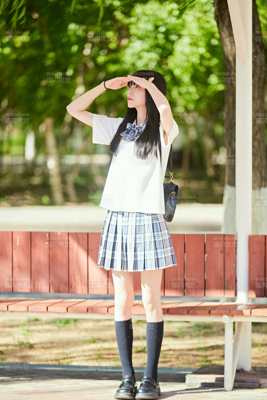 穿着日系JK制服的亚洲少女