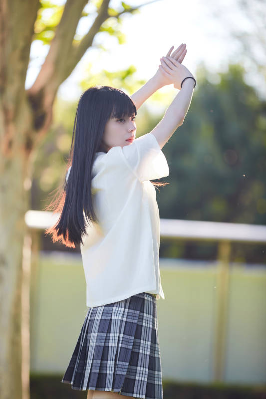 穿着日系JK制服的亚洲少女