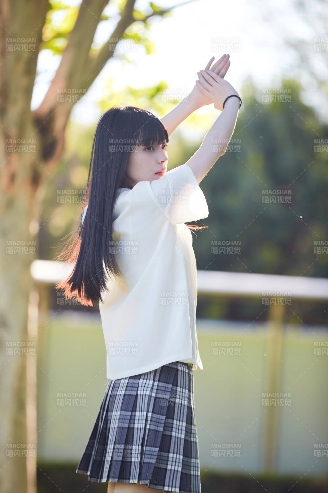 穿着日系JK制服的亚洲少女