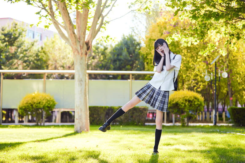 穿着日系JK制服的亚洲少女