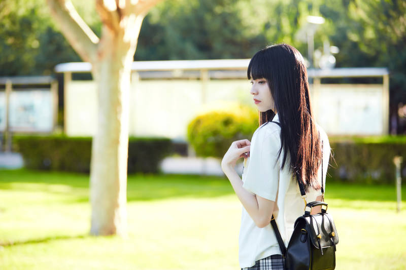 穿著日系JK制服的亞洲少女