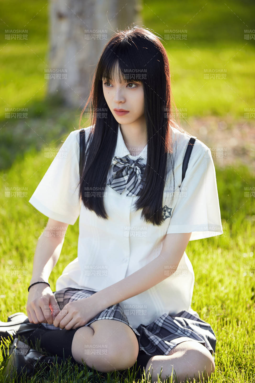 穿著日系JK制服的亞洲少女