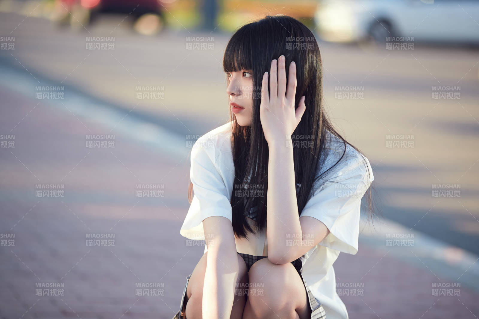 穿著日系JK制服的亞洲少女