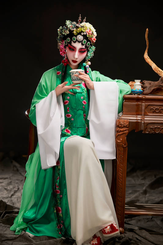 国粹戏曲京剧昆曲青衣旦角形象的中国少女