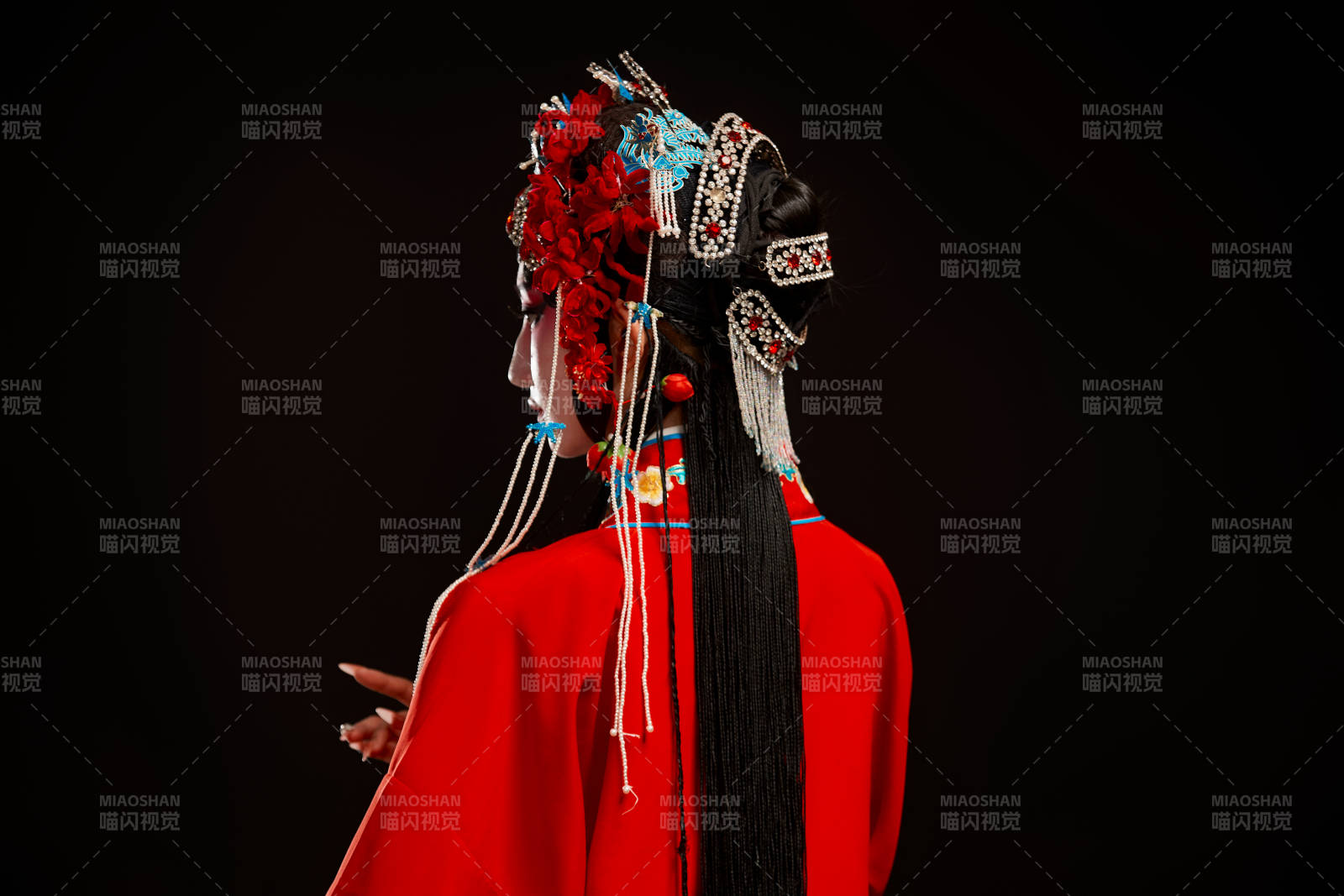 國粹戲曲京劇昆曲青衣旦角形象的中國少女